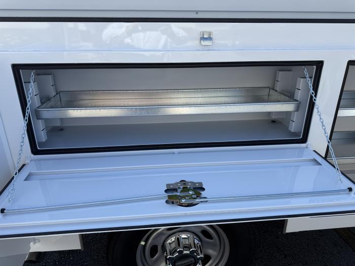 2025 Ford F-350-18