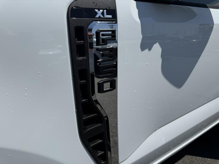 2025 Ford F-350-19