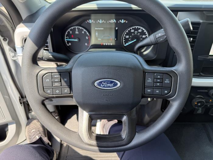 2025 Ford F-350-29