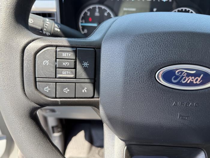 2025 Ford F-350-31
