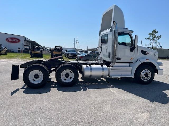 2020 Peterbilt 567-8