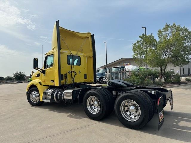 2021 Peterbilt 579-4