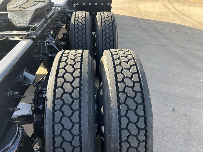 2020 Peterbilt 579-11