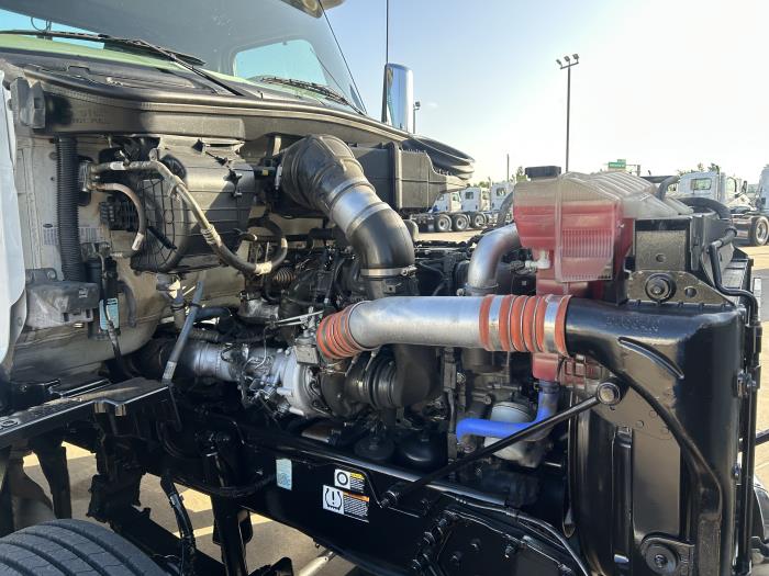 2020 Peterbilt 579-18
