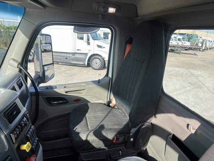 2020 Peterbilt 579-24