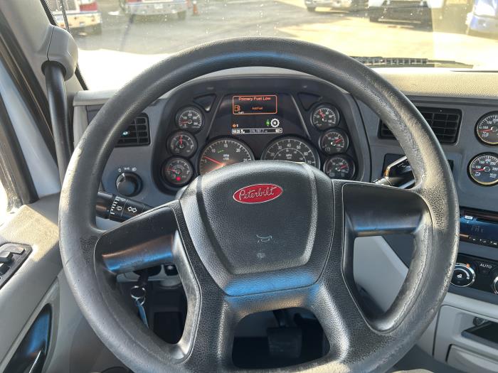 2020 Peterbilt 579-29