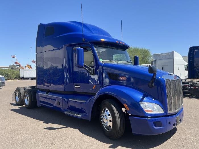 2022 Peterbilt 579-3