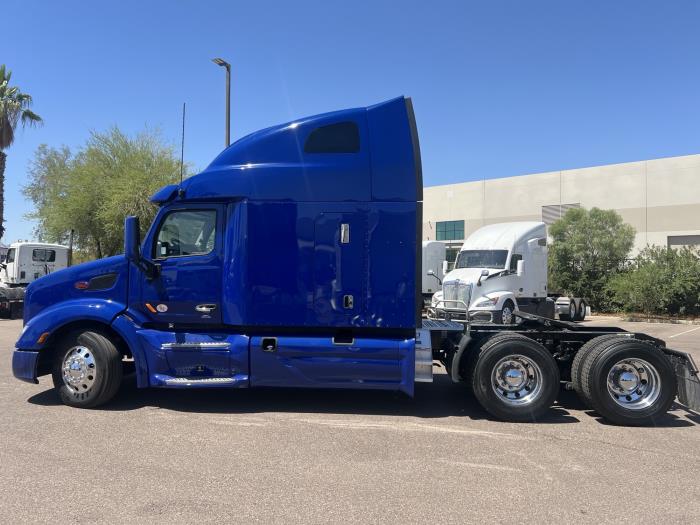 2022 Peterbilt 579-7
