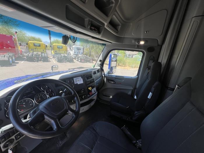 2022 Peterbilt 579-10