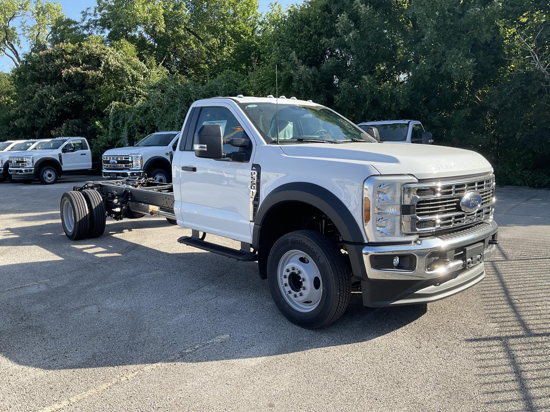New 2025 Ford F-550 XL Regular Cab Cab Chassis for sale #1918979 - photo 1
