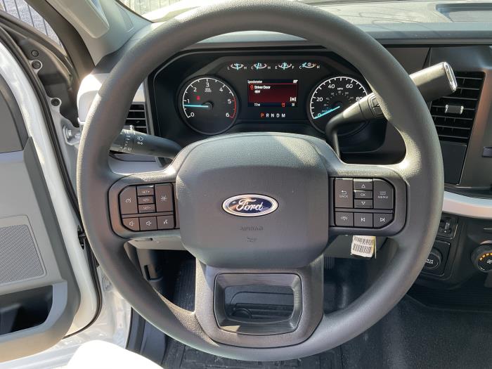 2025 Ford F-550-13