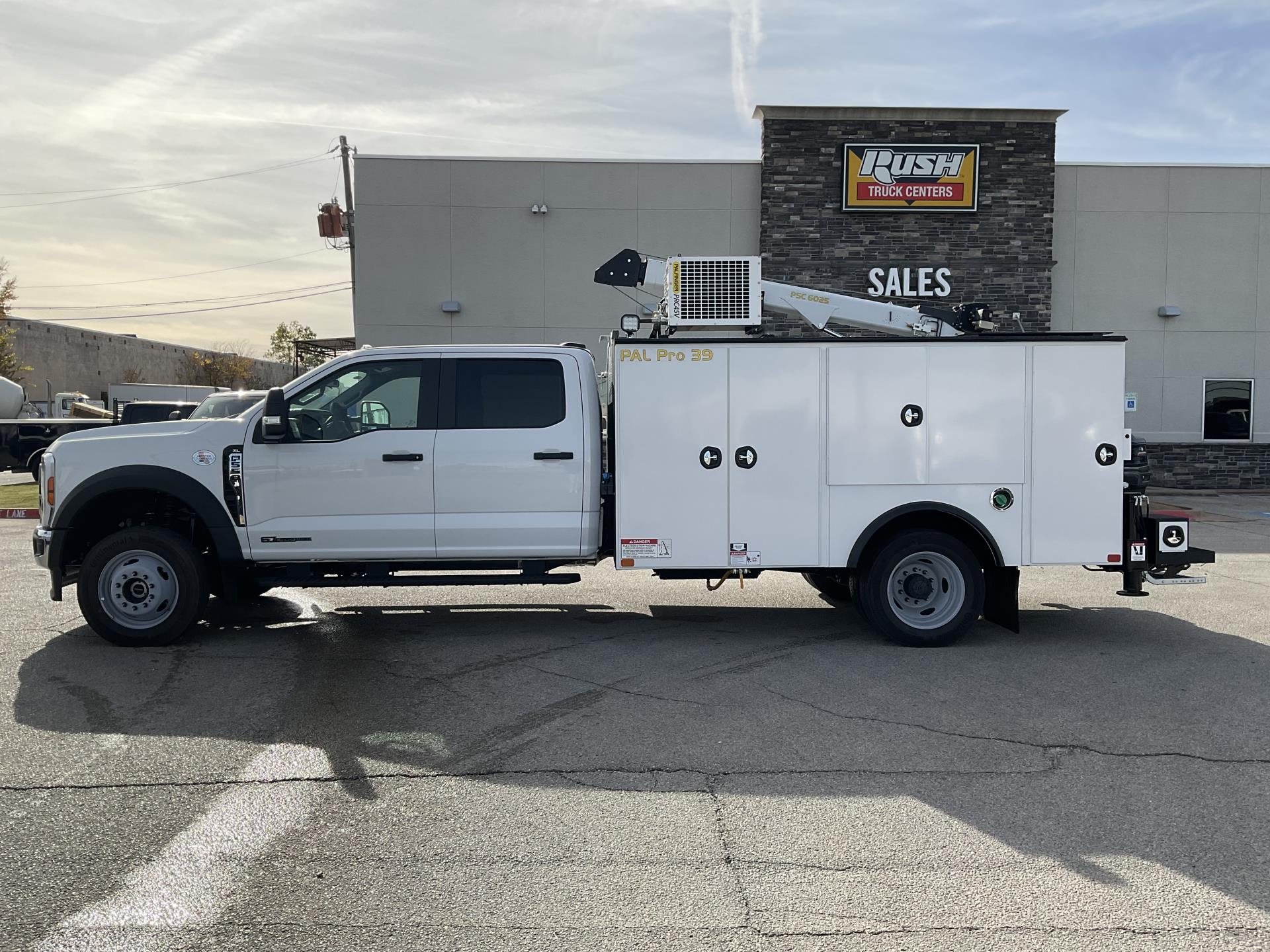 2025 Ford F-550 Crew Cab DRW 4x4 Cab Chassis for sale #1917457 - photo 1