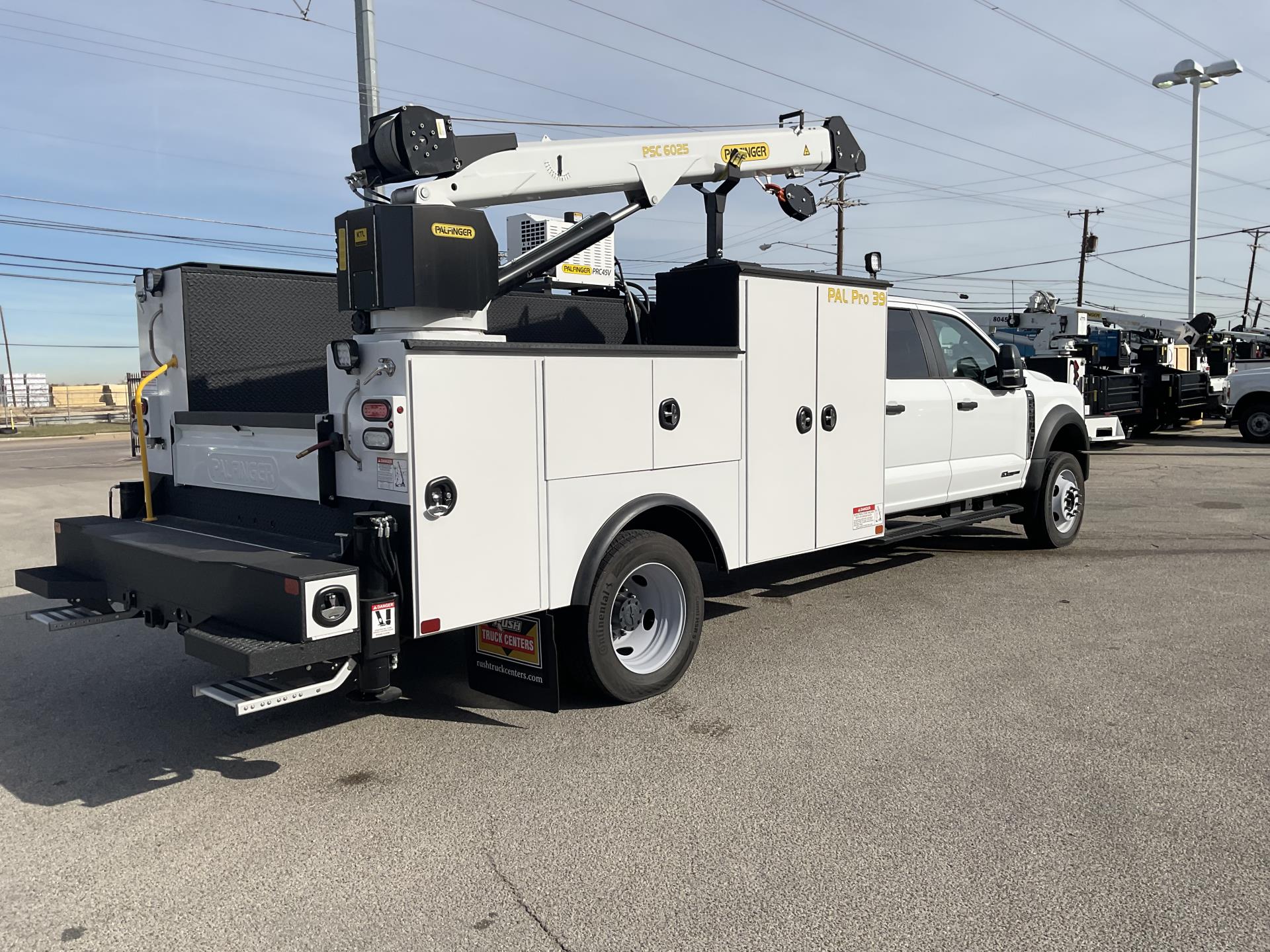 New 2025 Ford F-550 Crew Cab 4x4 Mechanics Body for sale #1917457 - photo 5