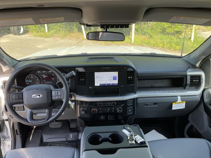 2025 Ford F-350-13