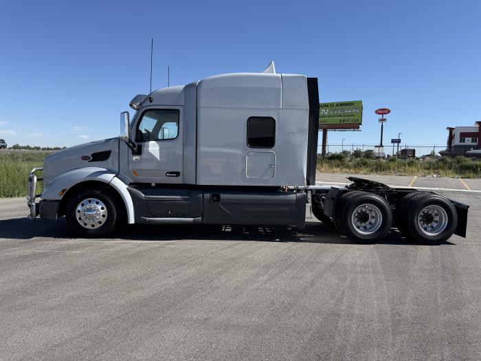 2020 Peterbilt 579-2