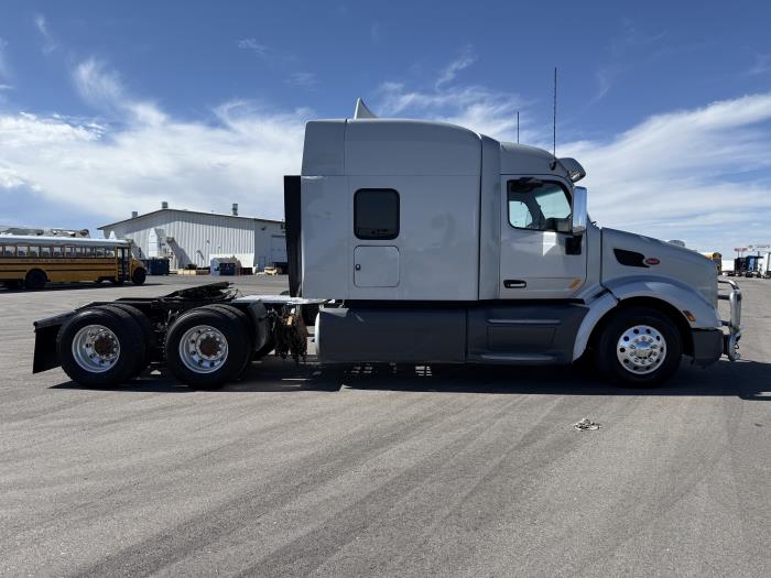 2020 Peterbilt 579-6
