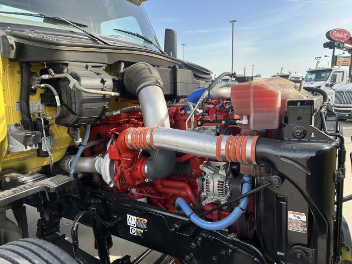 2021 Peterbilt 579-19