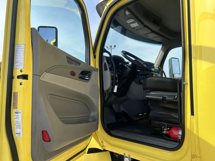 2021 Peterbilt 579-24