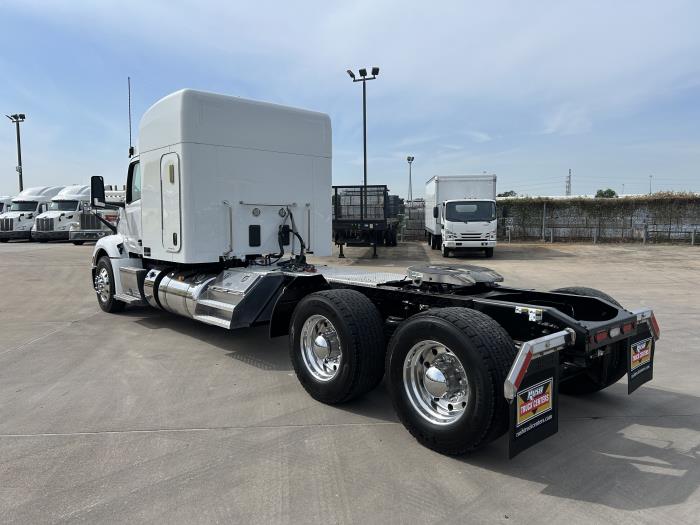 2023 Peterbilt 579-3