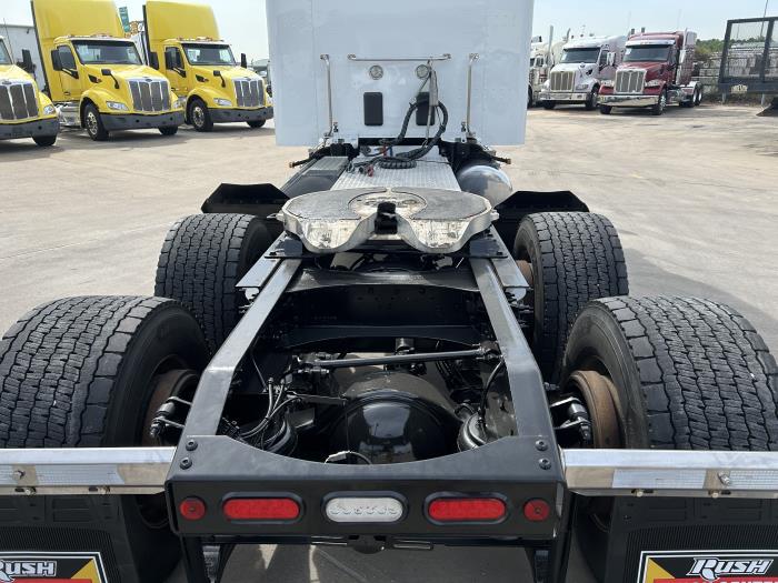 2023 Peterbilt 579-12