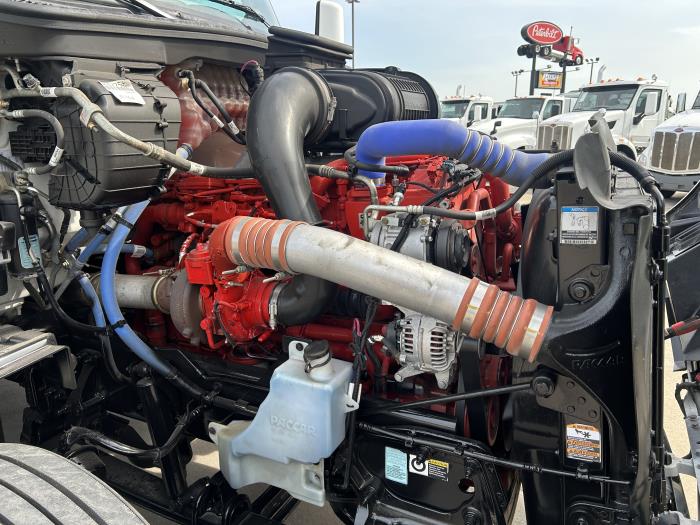 2023 Peterbilt 579-18