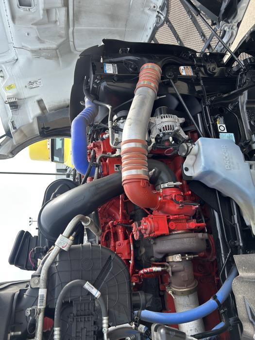 2023 Peterbilt 579-19