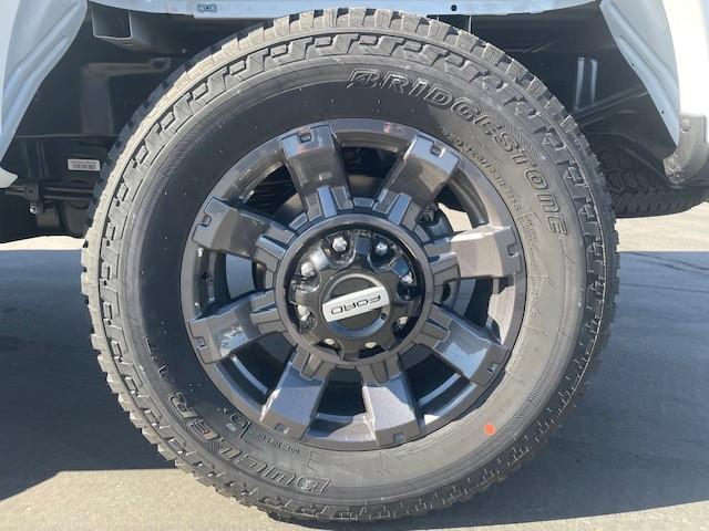 2025 Ford F-250-10