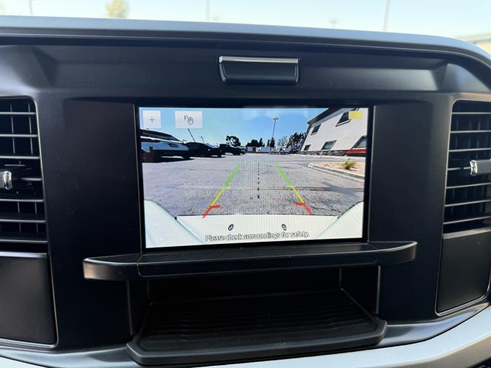 2025 Ford F-250-33