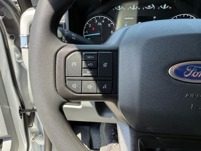 2025 Ford F-250-38