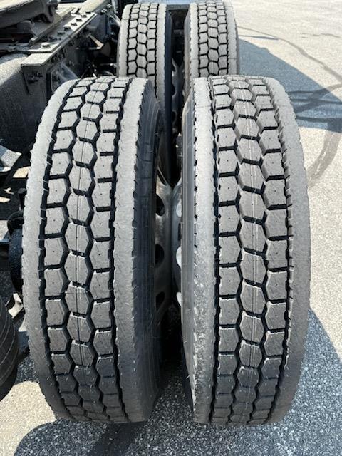2024 Kenworth T680-16