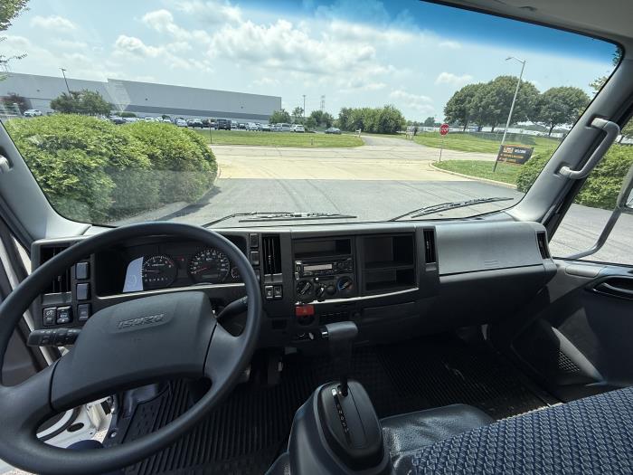 2025 Isuzu NPR-HD-18
