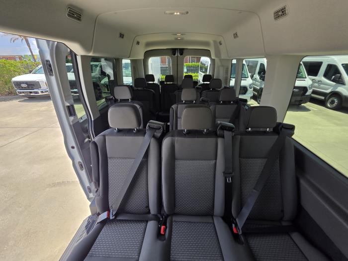 2025 Ford Transit-350-18