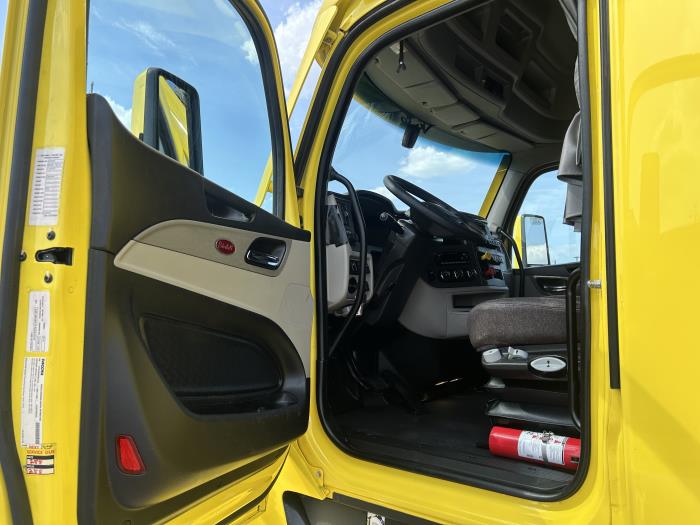2024 Peterbilt 579-25