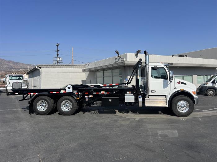 2026 Peterbilt 548-4