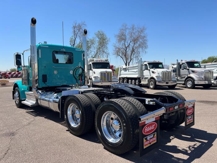 2026 Peterbilt 589-3