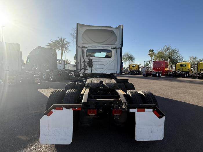 2019 International LT625-4
