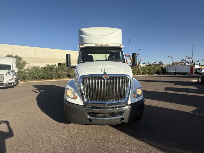 2019 International LT625-8