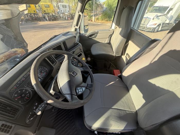2019 International LT625-10