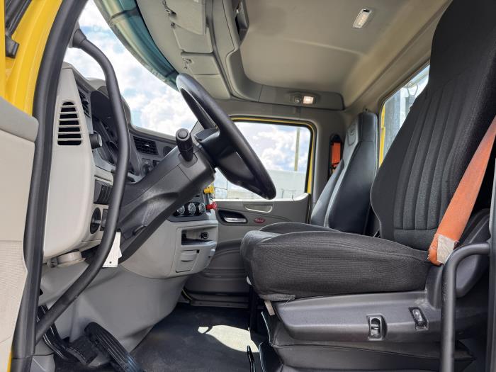 2021 Peterbilt 579-10