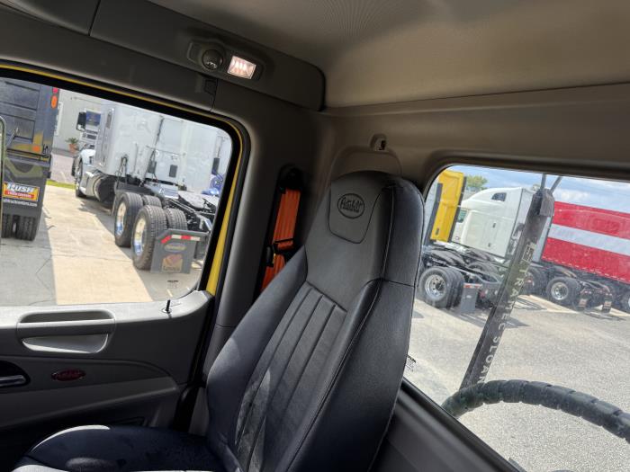 2021 Peterbilt 579-13