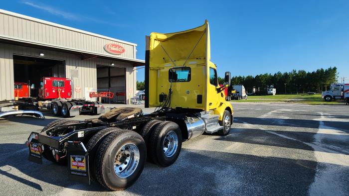 2021 Peterbilt 579-5