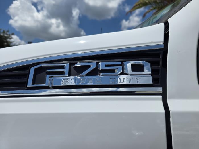 2025 Ford F-750-19