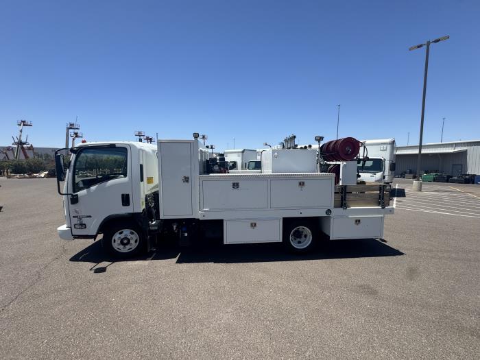 2022 Isuzu NPR-HD-2
