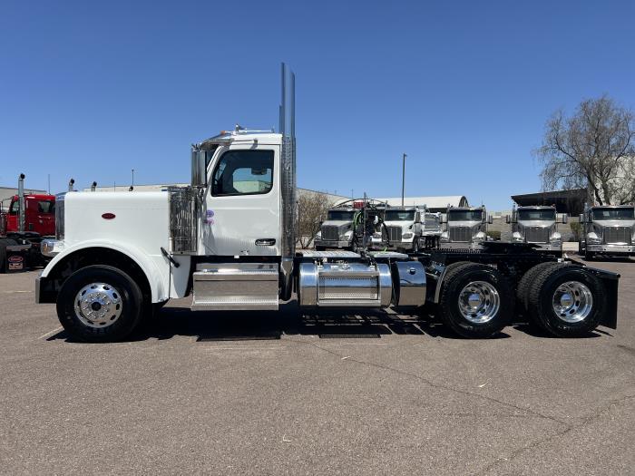 2026 Peterbilt 589-3