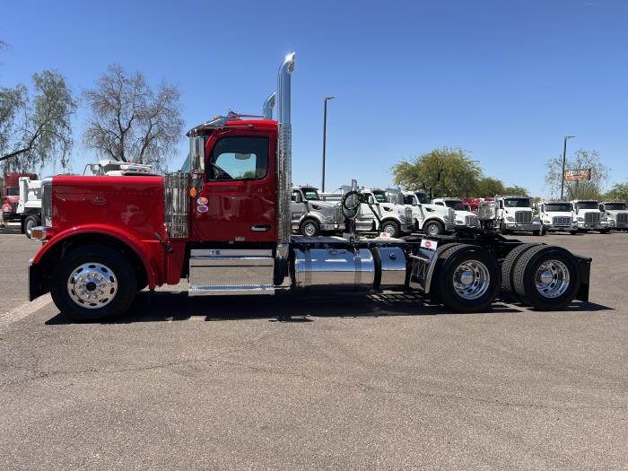 2026 Peterbilt 589-3