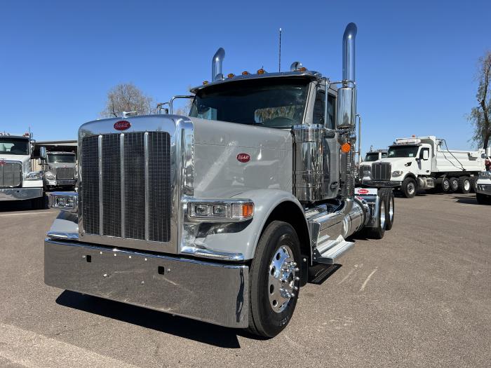 2026 Peterbilt 589-2