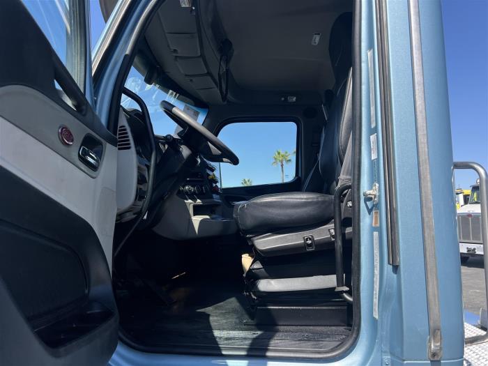 2022 Peterbilt 567-2