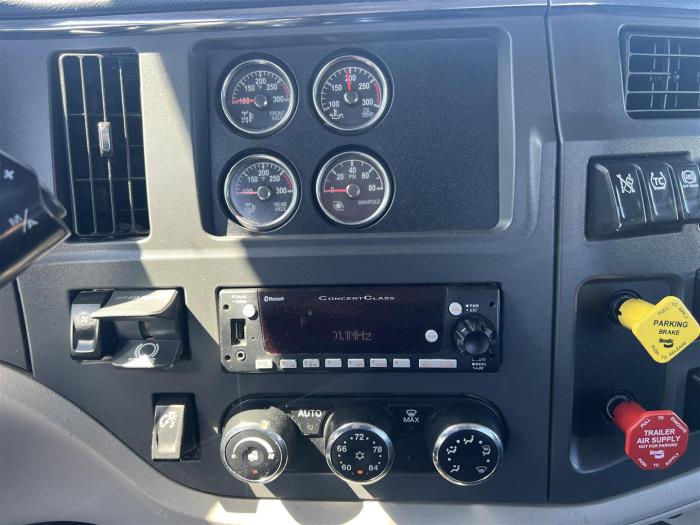 2022 Peterbilt 567-5