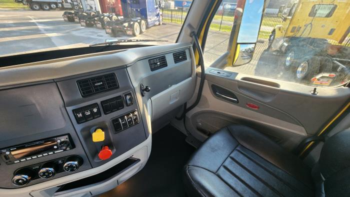 2021 Peterbilt 579-12