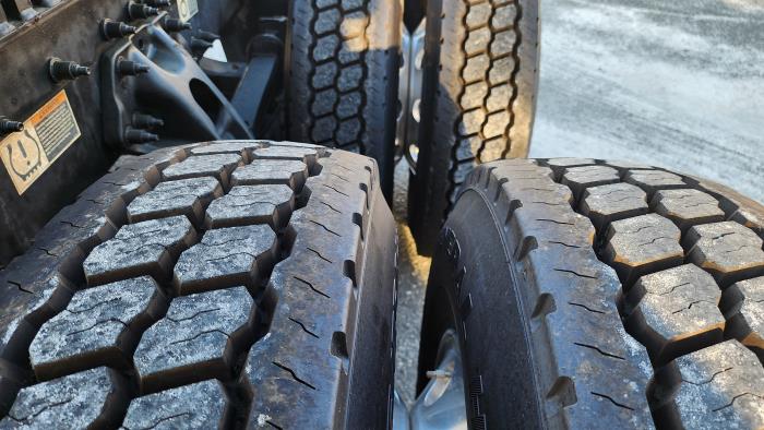 2021 Peterbilt 579-17